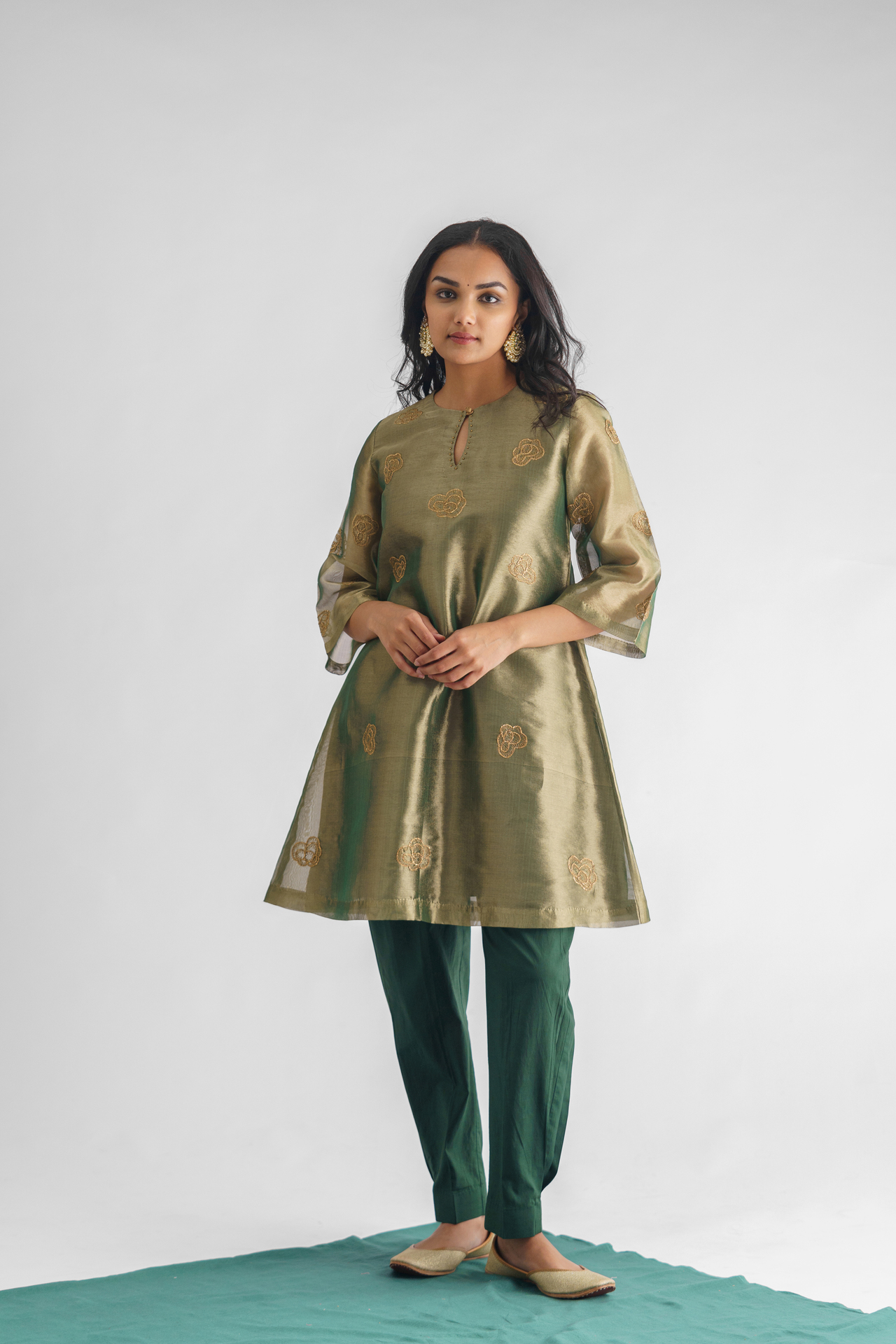 Green cotton silk pleated pants