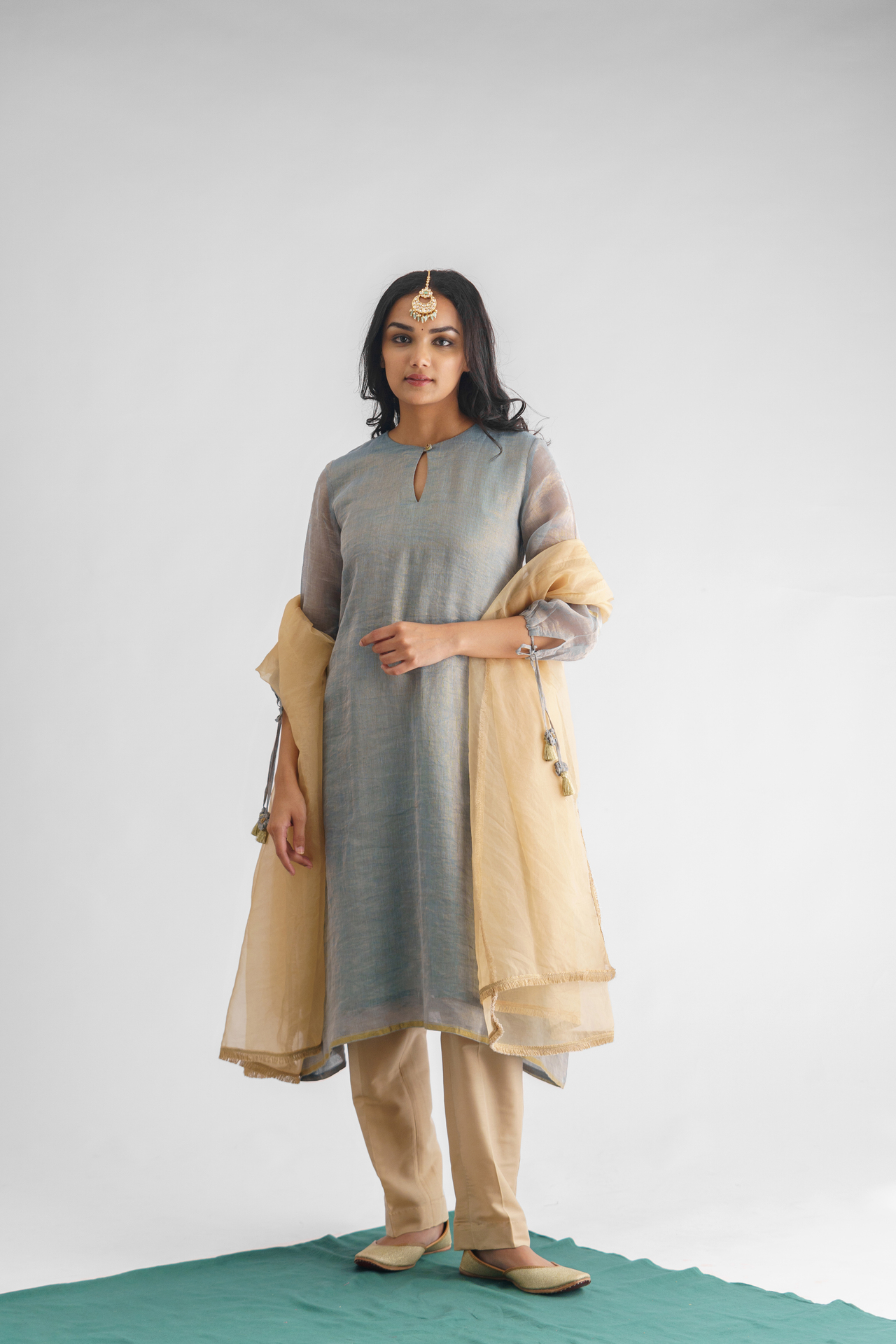 Aasmani Kurta with Pant and Dupatta (Set of 3)