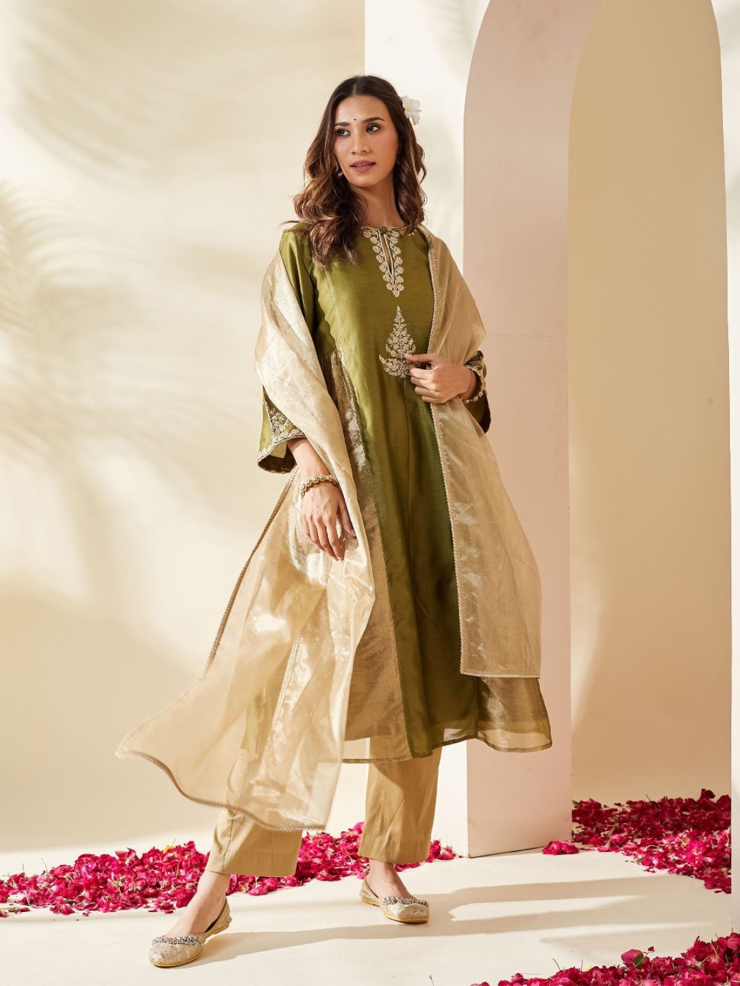 Olive Green Embroidered Chanderi Mehreen Kurta Set (Set of 3)