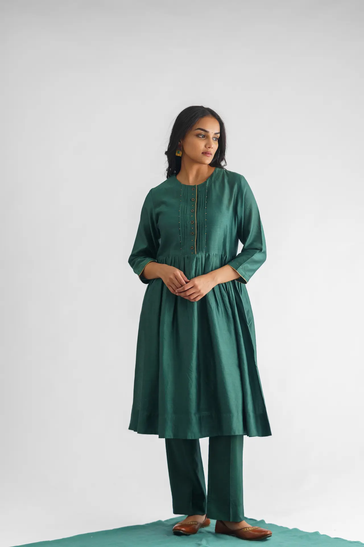 Green cotton silk pants