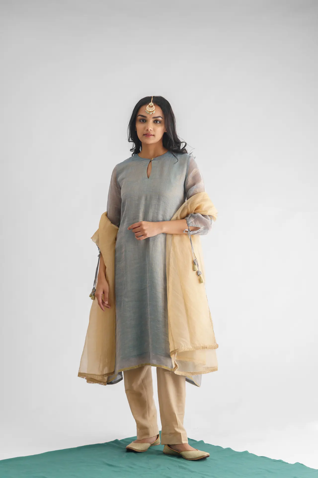 Aasmani Kurta with Pant and Dupatta (Set of 3)
