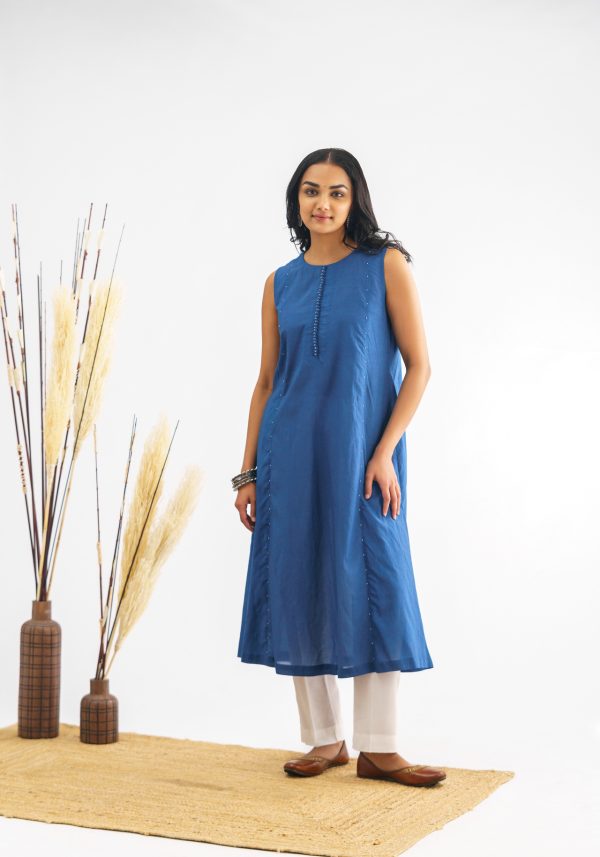 Lavanya Kurta with Pant and Dupatta (Set of 3)