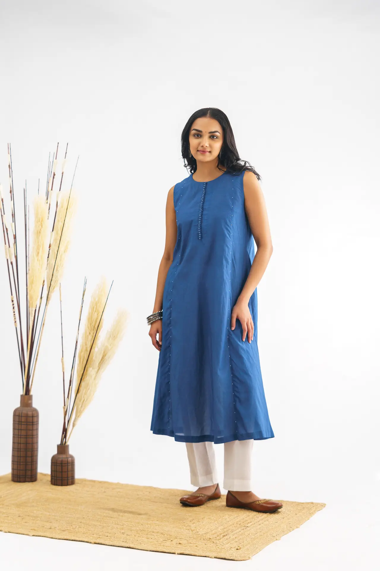 Lavanya Kurta with Pant and Dupatta (Set of 3)