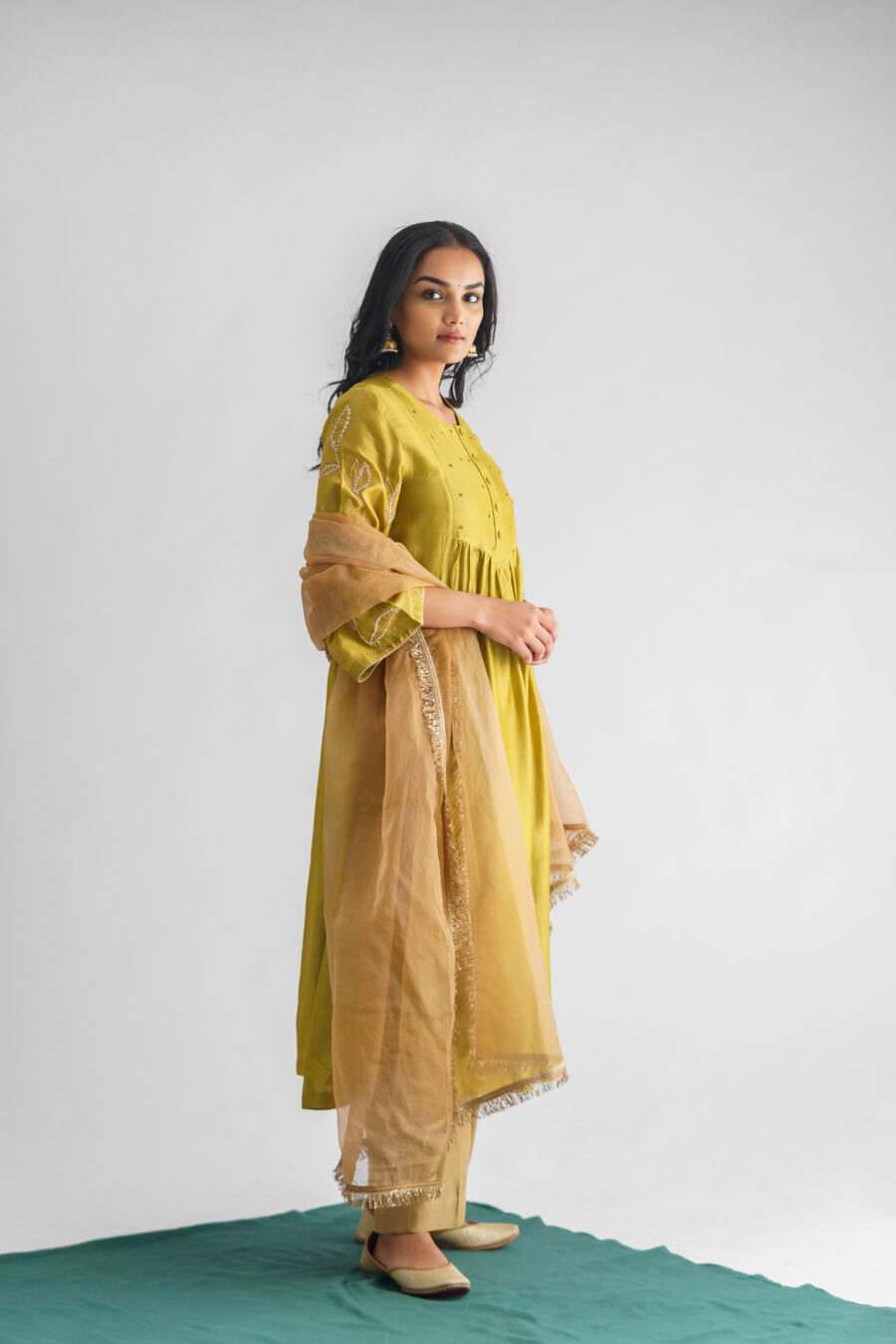 Malini Kurta with Pant(Set of 2)