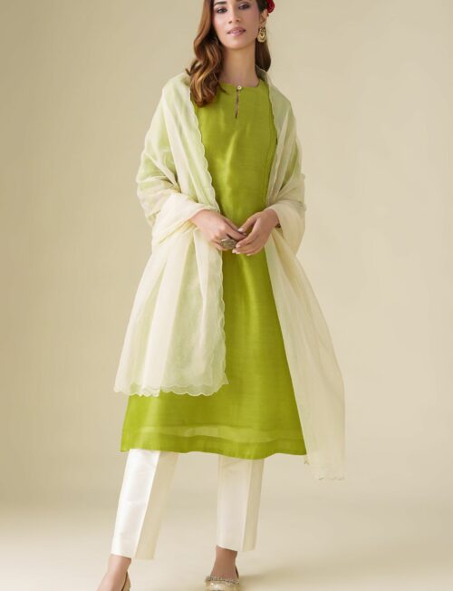 Lime Green Flowy Chanderi Paavni Kurta With Pants And Dupatta(Set Of 3)