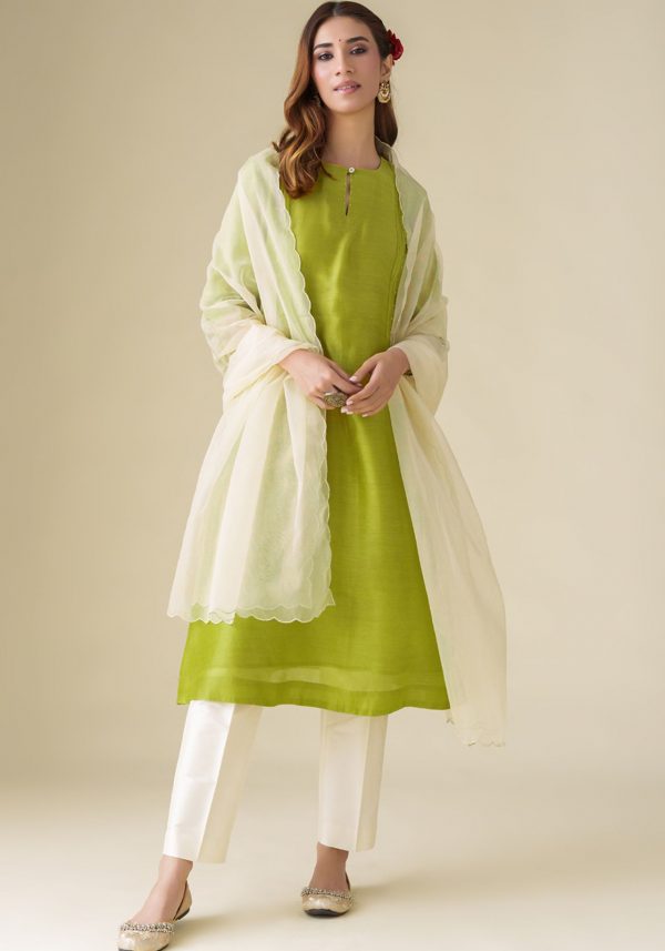 Lime Green Flowy Chanderi Paavni Kurta With Pants And Dupatta(Set Of 3)