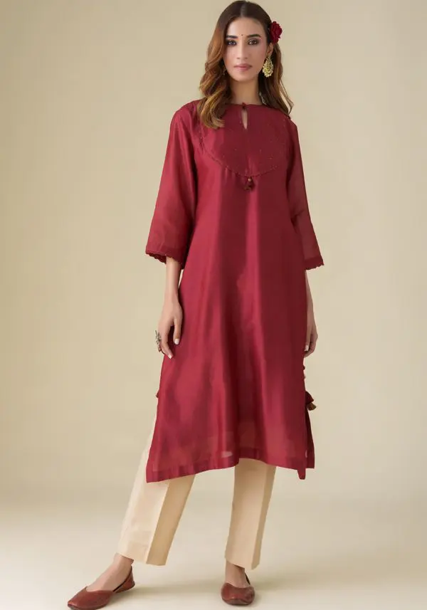 Aadhya Kurta