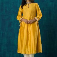 Amrai Kurta