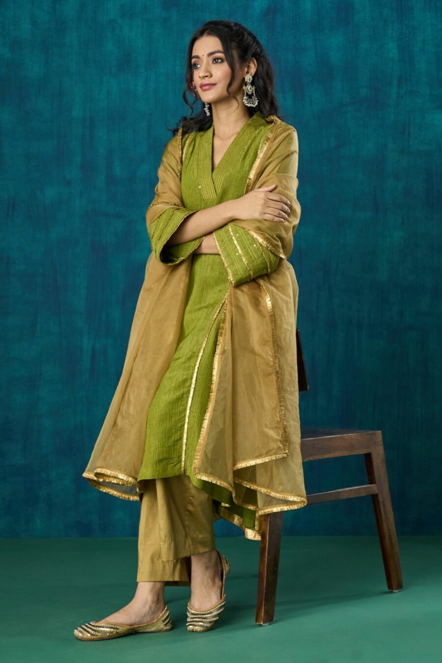 Jivika Kurta With Pants And Dupatta(Set of 3)