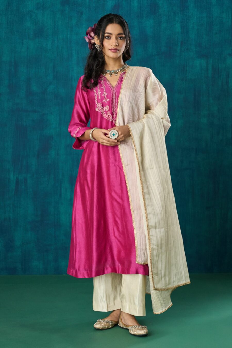 Charvi Kurta With Pants And Dupatta(Set of 3)