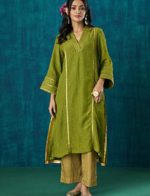 Jivika Kurta