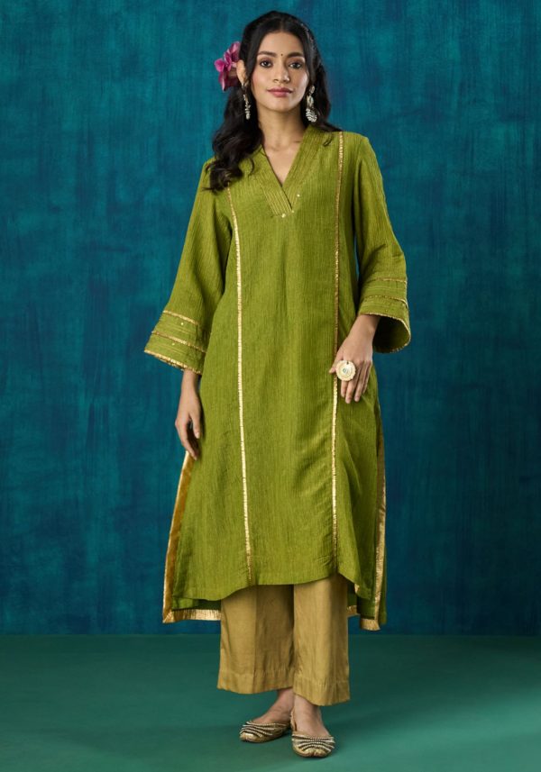 Jivika Kurta