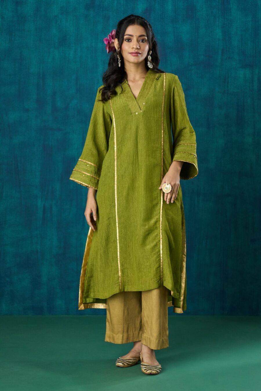 Jivika Kurta