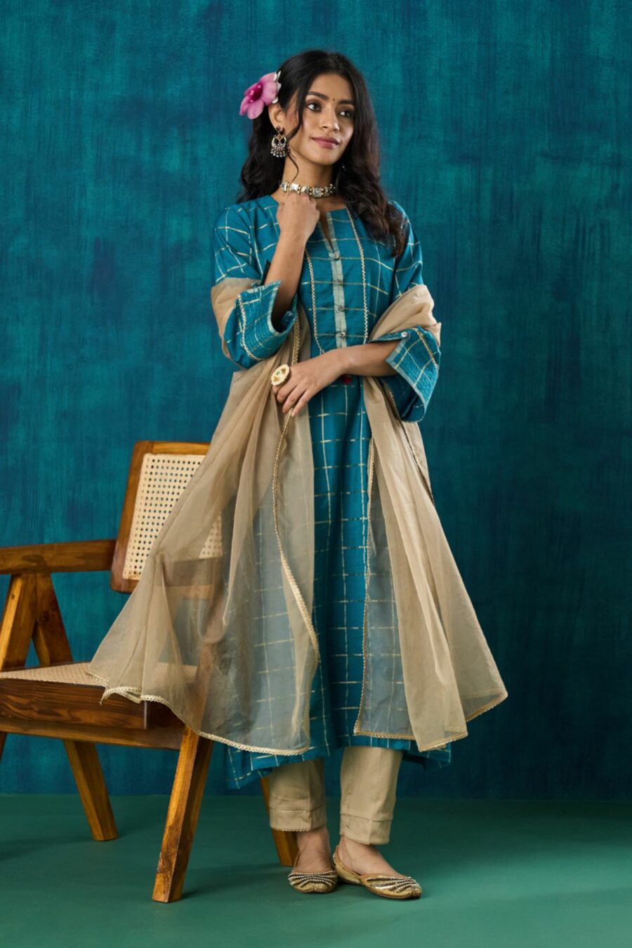 Janaki Kurta With Pants And Dupatta(Set of 3)