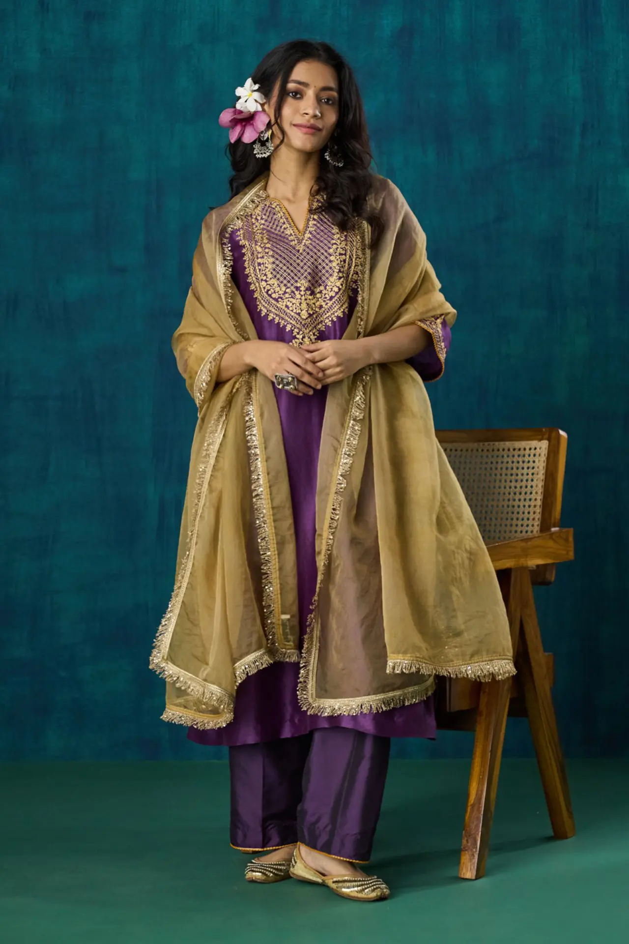 Shobhita Kurta With Pants And Dupatta(Set of 3)