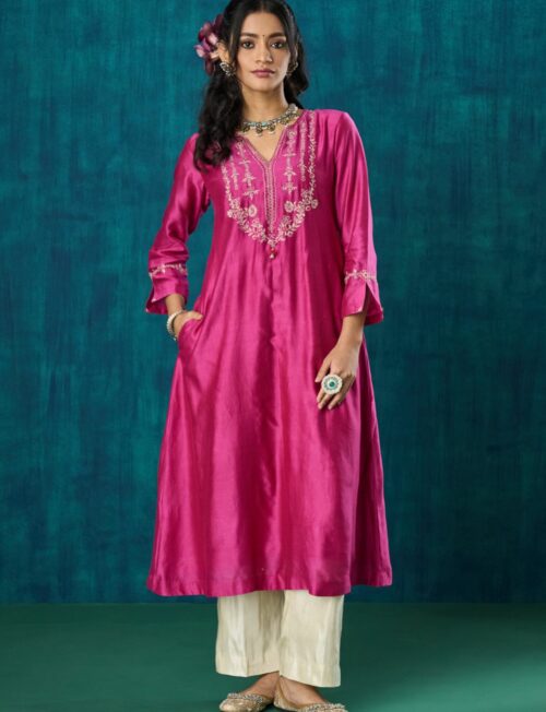 Charvi Kurta