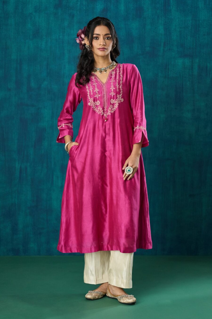 Charvi Kurta