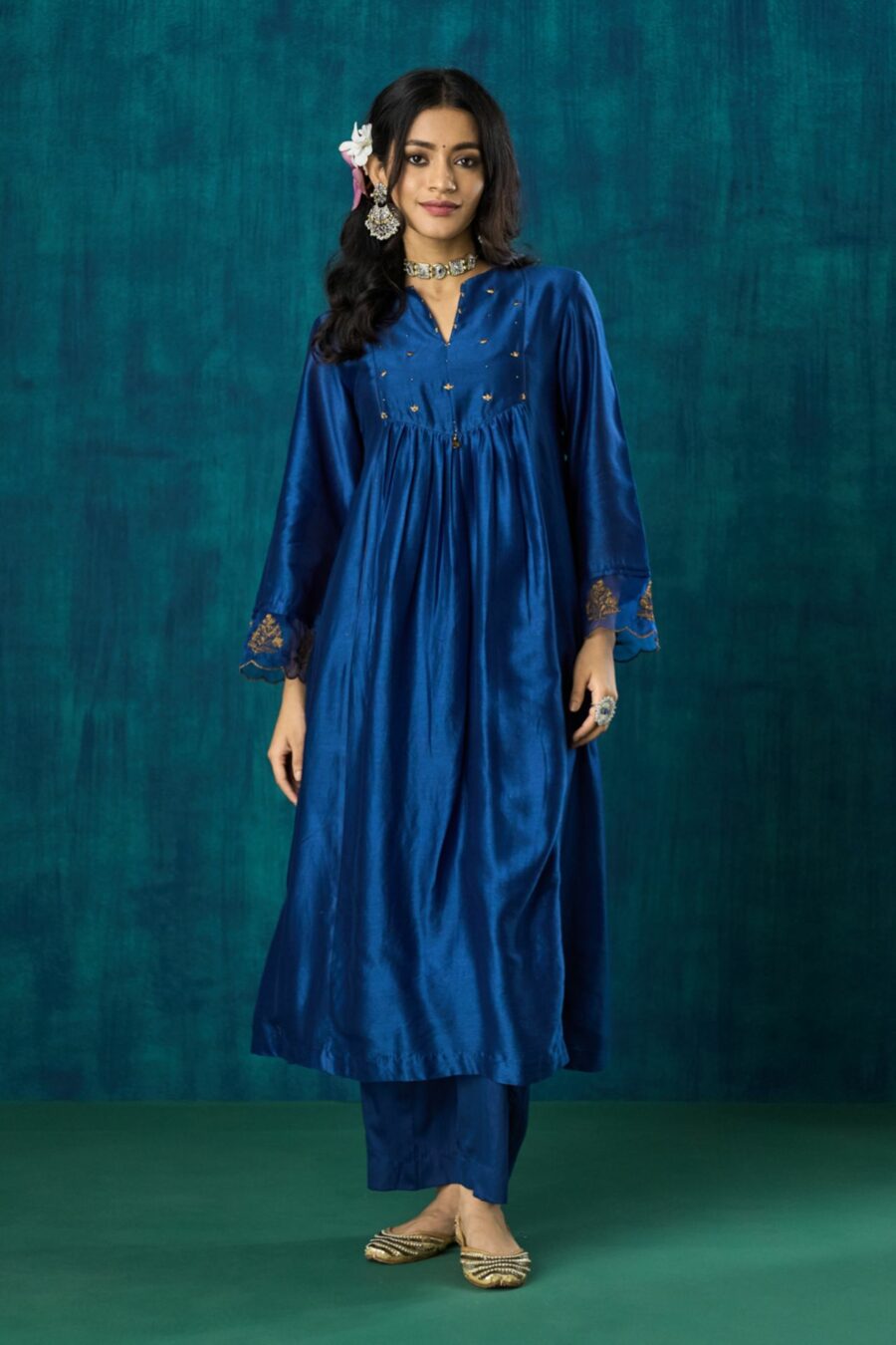 Leela Kurta