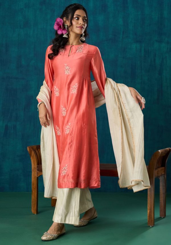 Urvi Kurta