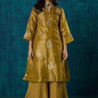 Suvarna Kurta