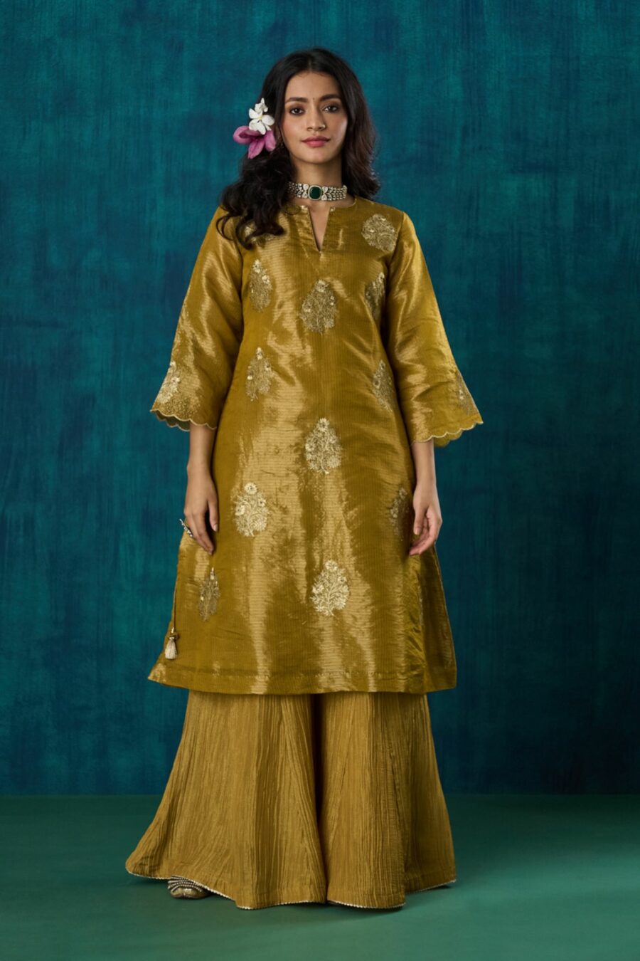 Suvarna Kurta